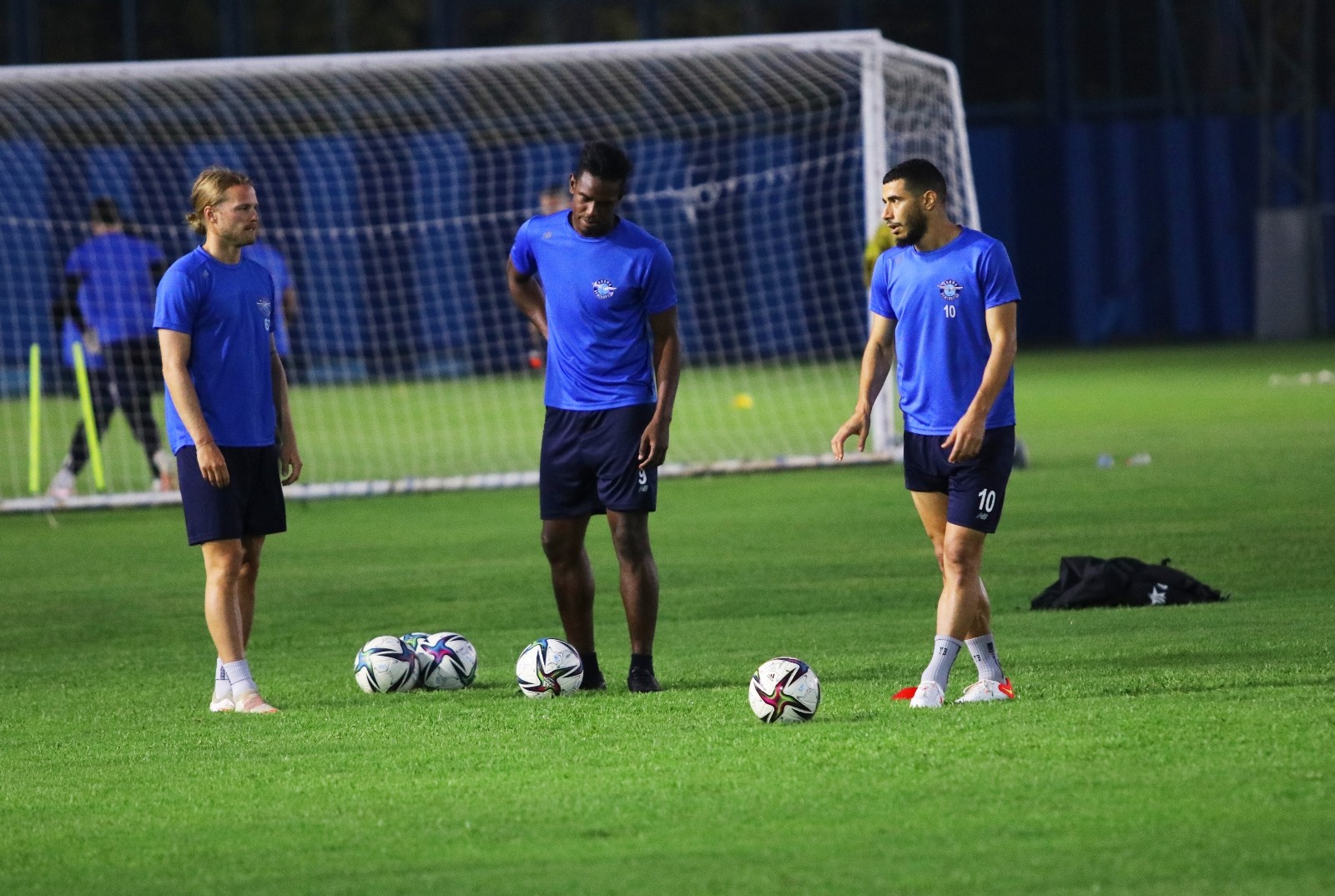 Konyaspor maçı öncesinde Adana Demirspor'da Belhanda sorunsalı yaşanıyor