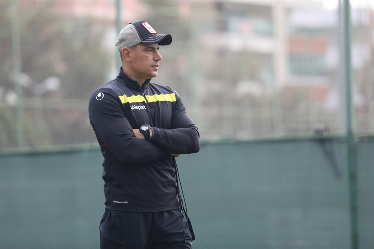 Teknik Direktör kıyımı sürüyor! Alanyaspor'da Çağdaş Atan'la yollar ayrıldı! En büyük aday Okan Buruk