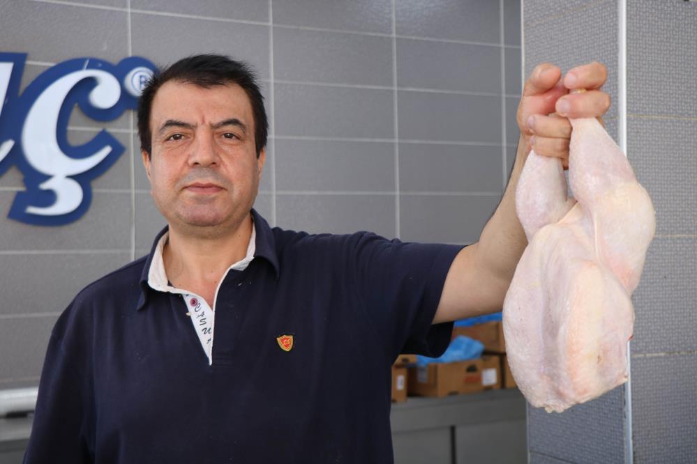 Orman yangınları tavuk fiyatlarını düşürdü