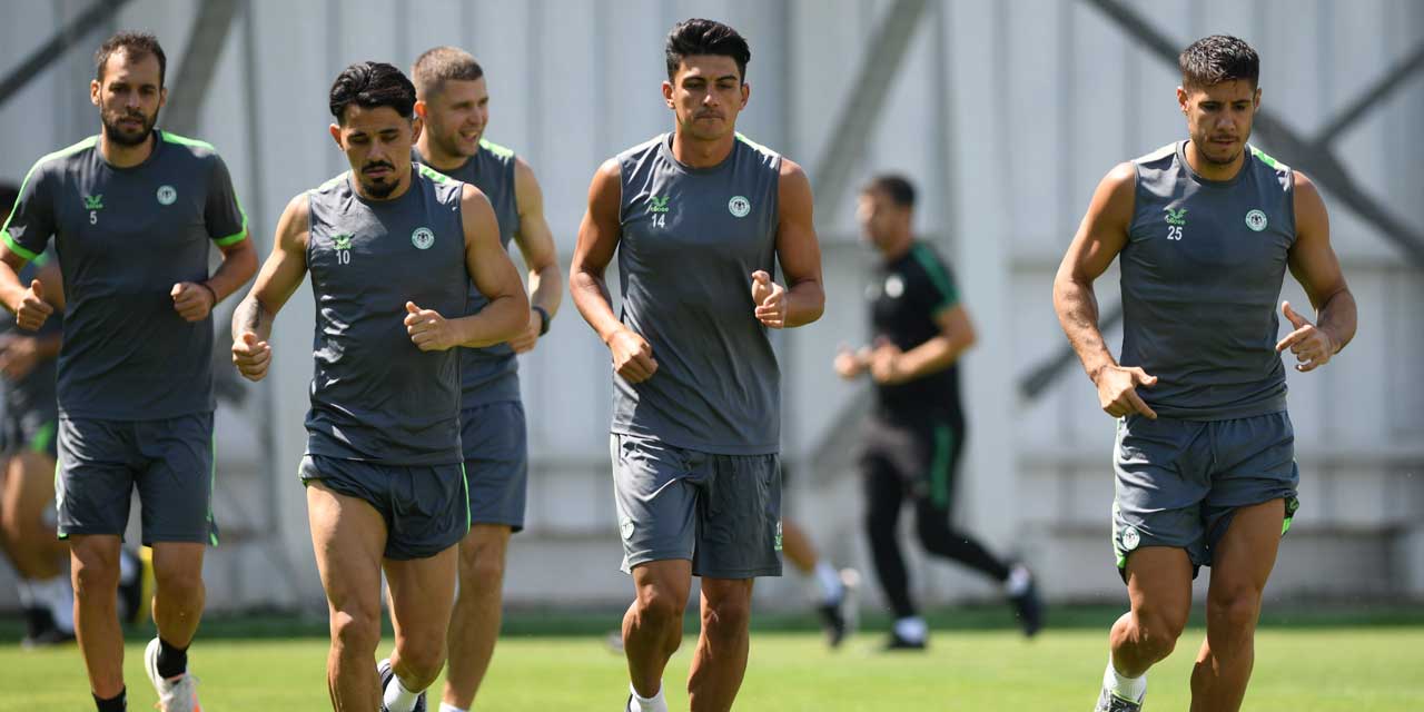 Konyaspor Altay'a bileniyor! 4 eksikle antrenman