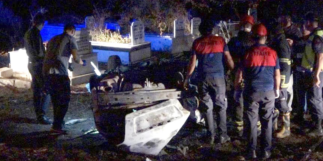 Takla atarak mezarlığa uçan otomobilde yanarak can verdi!