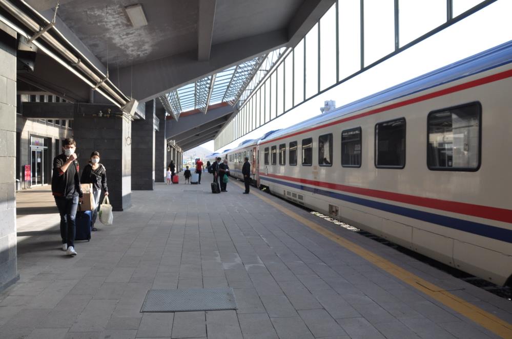 Ankara'dan Kars'a uzanan masalsı bir yolculuk! Doğu Ekspresi