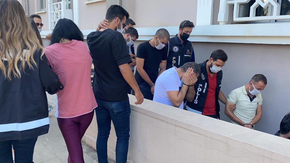 Yine aynı yöntem! FETÖ'yle alakanız var diyerek dolandırdılar