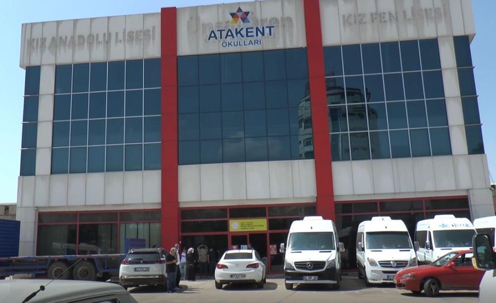 Gaziantep Özel Atakent okullarıyla ilgili şok iddia! 'Paramızı aldılar binayı turizm şirketine kiralamışlar'