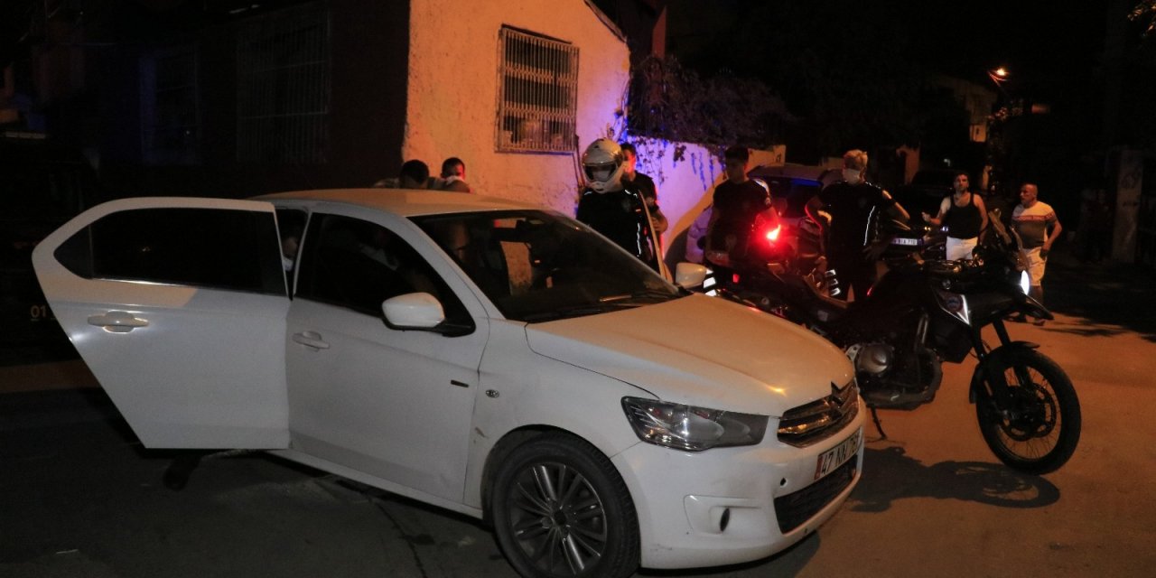 'Dur' ihtarına uymayan sürücü kovalamaca sonucu yakalandı! Silahlı yaralamadan arandığı ortaya çıktı