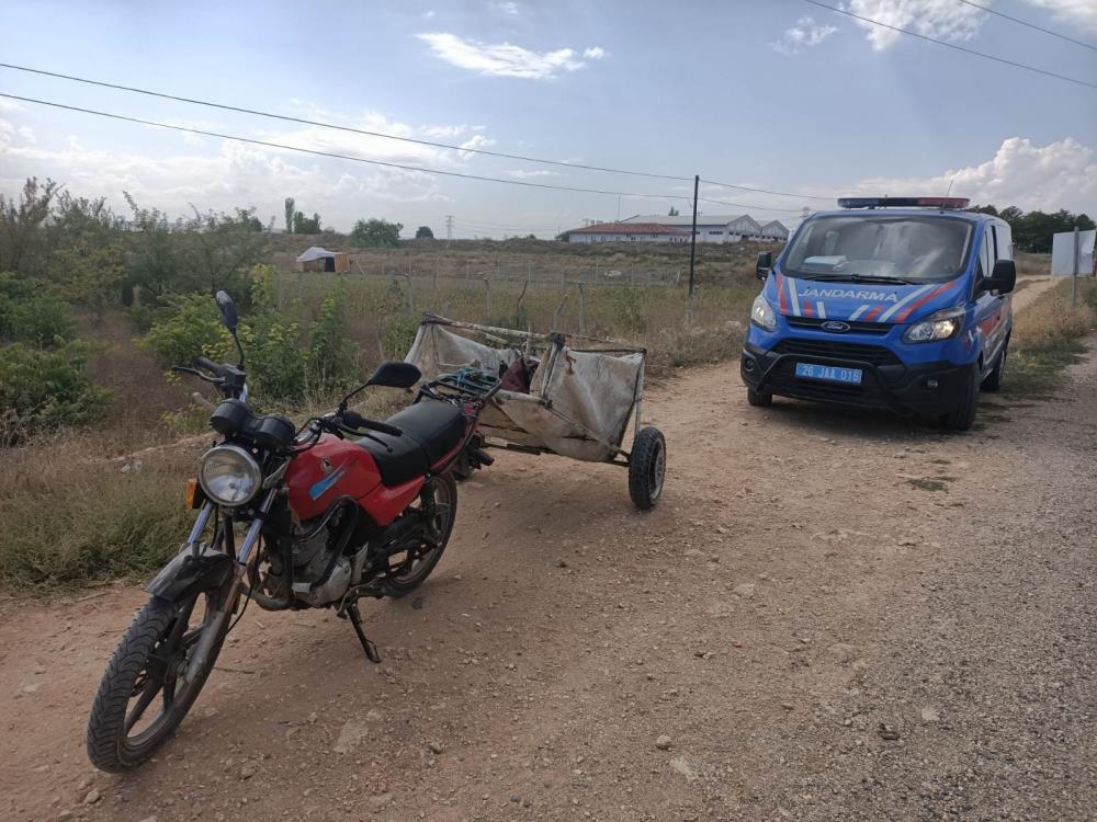 Maskeleri yok motor çaldılar