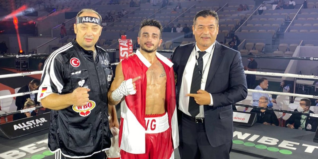 Volkan Gökçek yenilgisiz Fransız boksörü nakavt etti!