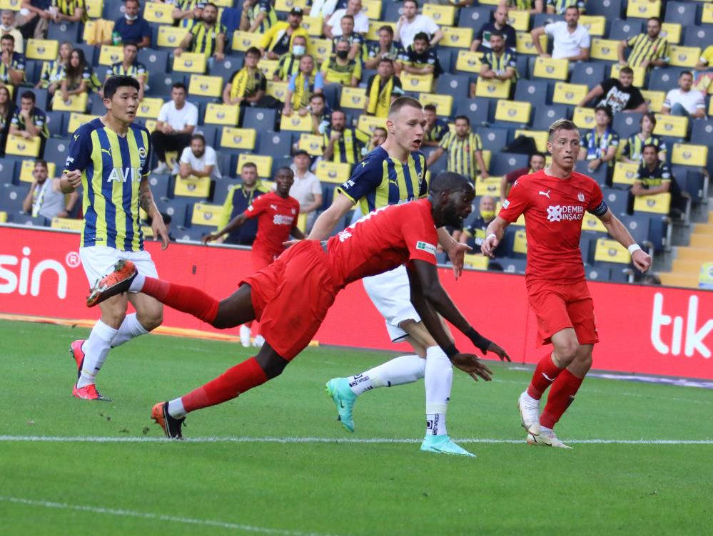 Konyaspor'la dengesi bozulan Sivasspor kendine gelemiyor