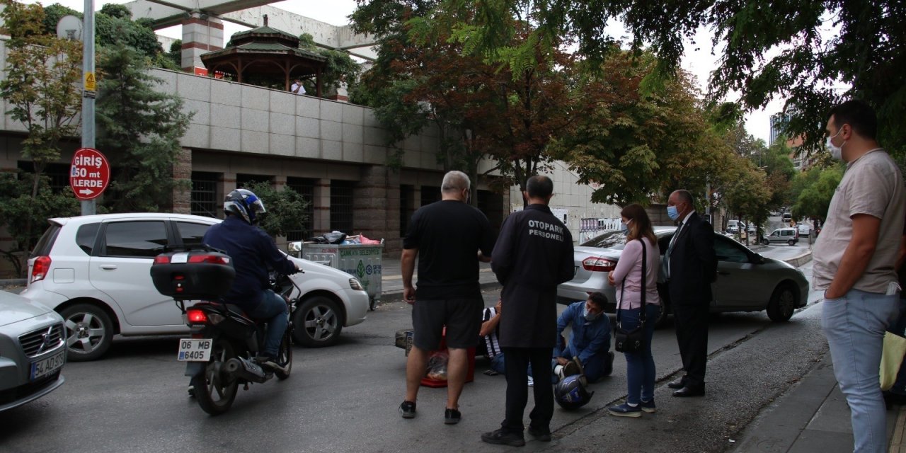 Bir motosikletli kurye kazası daha!