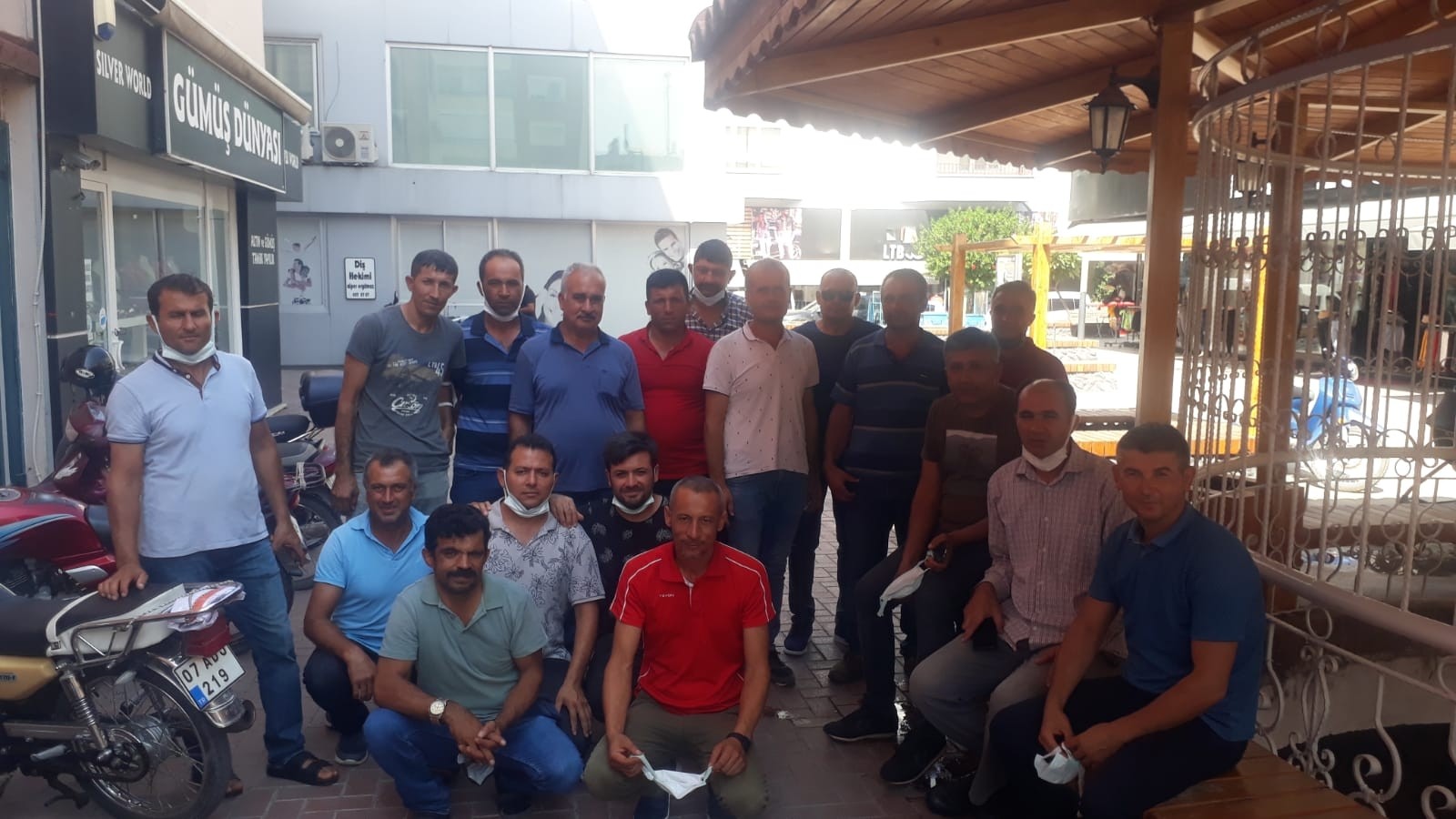 Belediye'en çıkarılan 20 kişi işe iade davasını kazandı