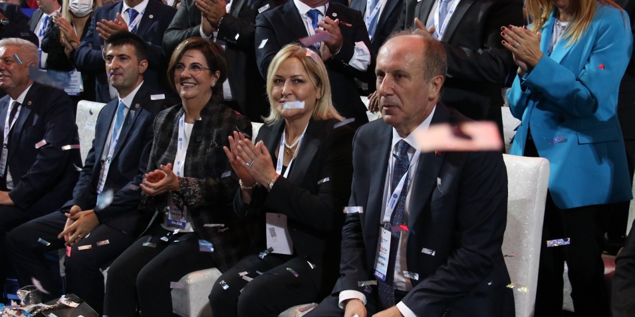 Muharrem İnce cumhurbaşkanlığına adaylığını açıkladı