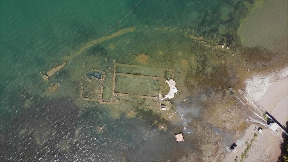 Su altındaki Göbeklitepe