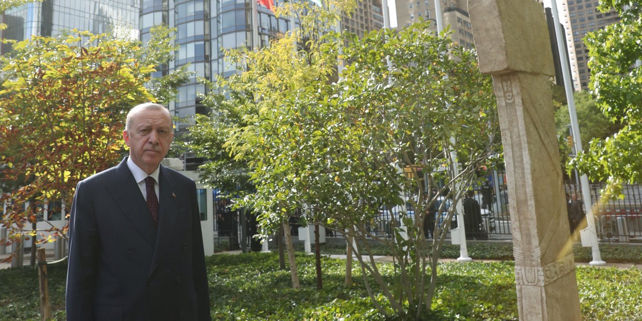 Başkan Erdoğan New York’ta Göbeklitepe Anıtı’nı gezdi
