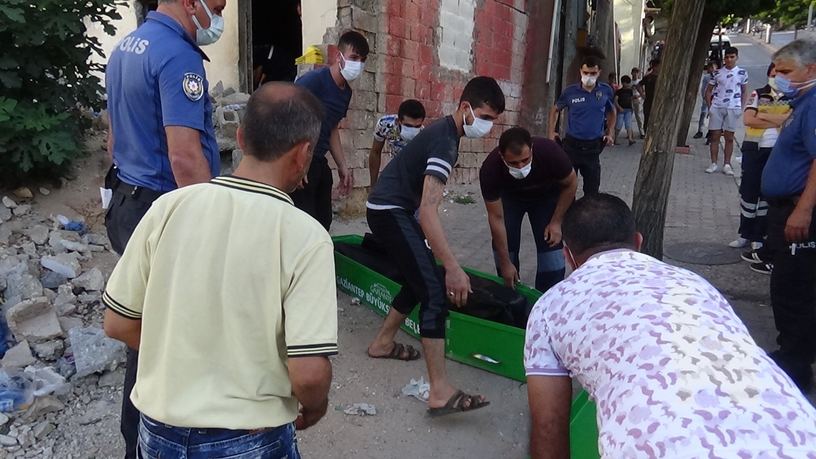 Gaziantep'te merak uyandıran ceset