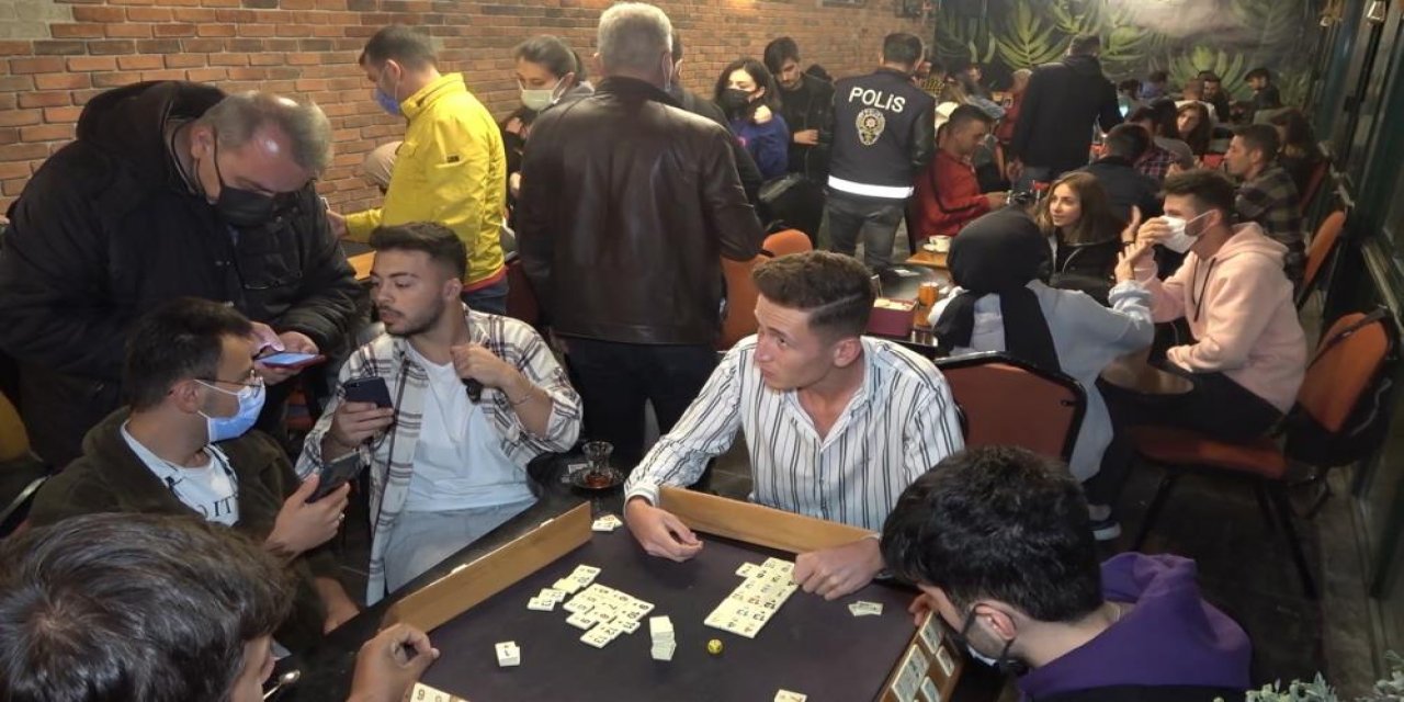 Üniversiteliler şehre döndü! Yüzde 90 dolan kafelerde 'virüs' arıyorlar