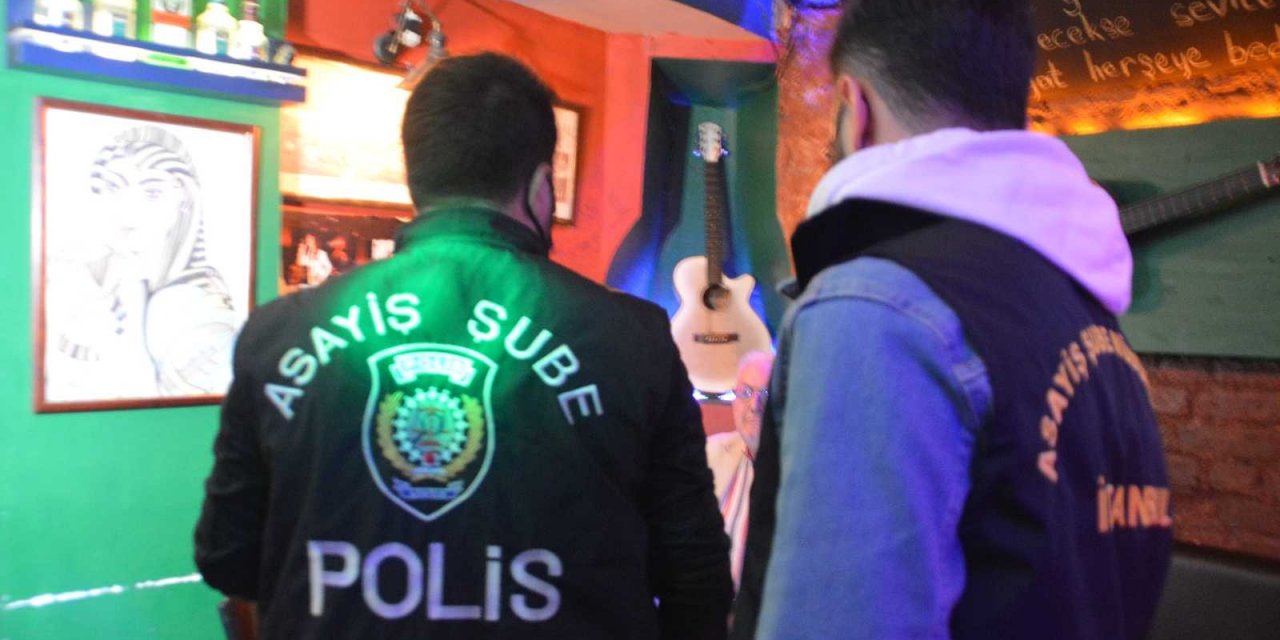 Eğlence mekanlarına gece baskını!