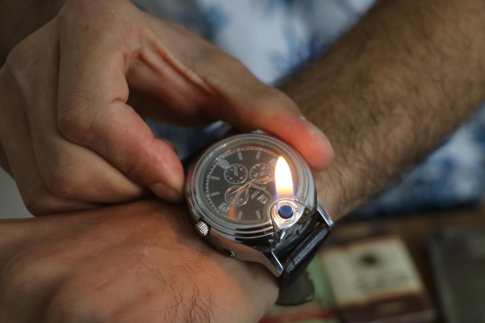 Malatyalı Mustafa Işık'ın ilginç merakı! Sigara bile içmiyor 350 çakmağı var