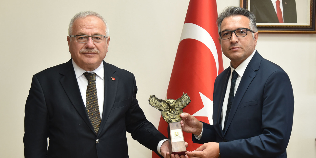 SÜ Rektörü Aksoy'dan KMÜ Rektörü Ak'a ziyaret