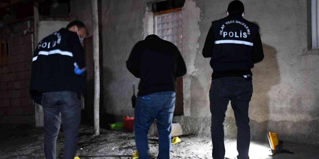 Dedelerinden kalan evi paylaşamadılar! Silahlı ve alkol şişeli miras kavgası kanlı bitti