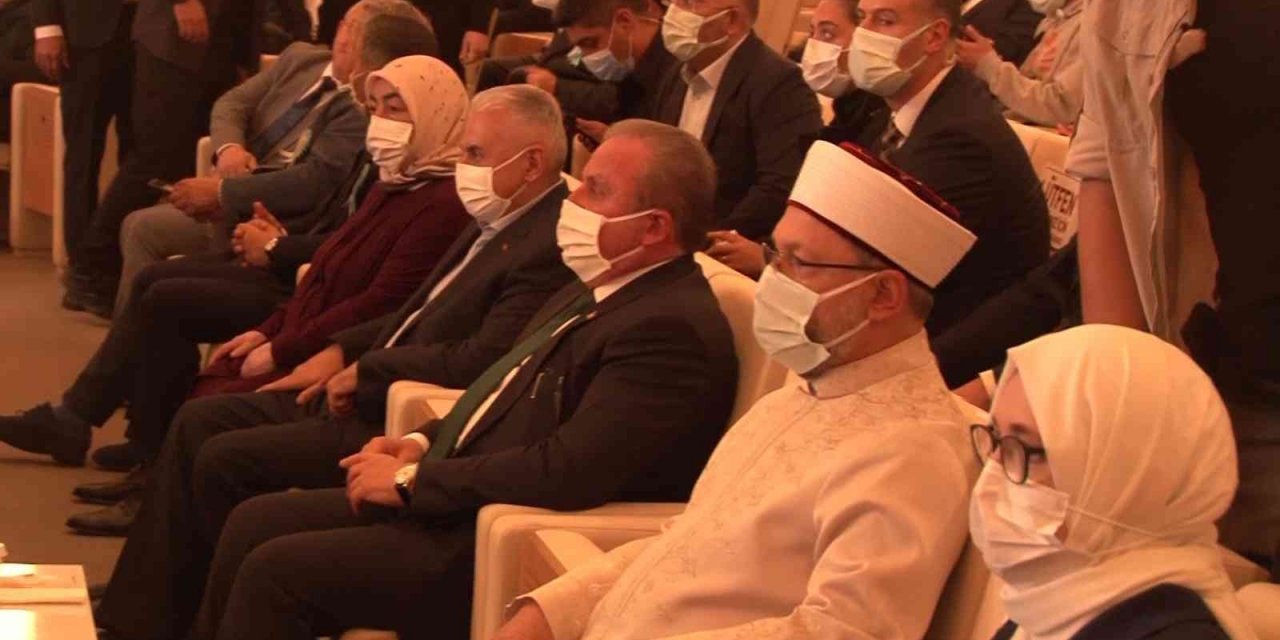 Mevlid-i Nebi Haftası açılış programı Büyük Çamlıca Camii’nde yapıldı