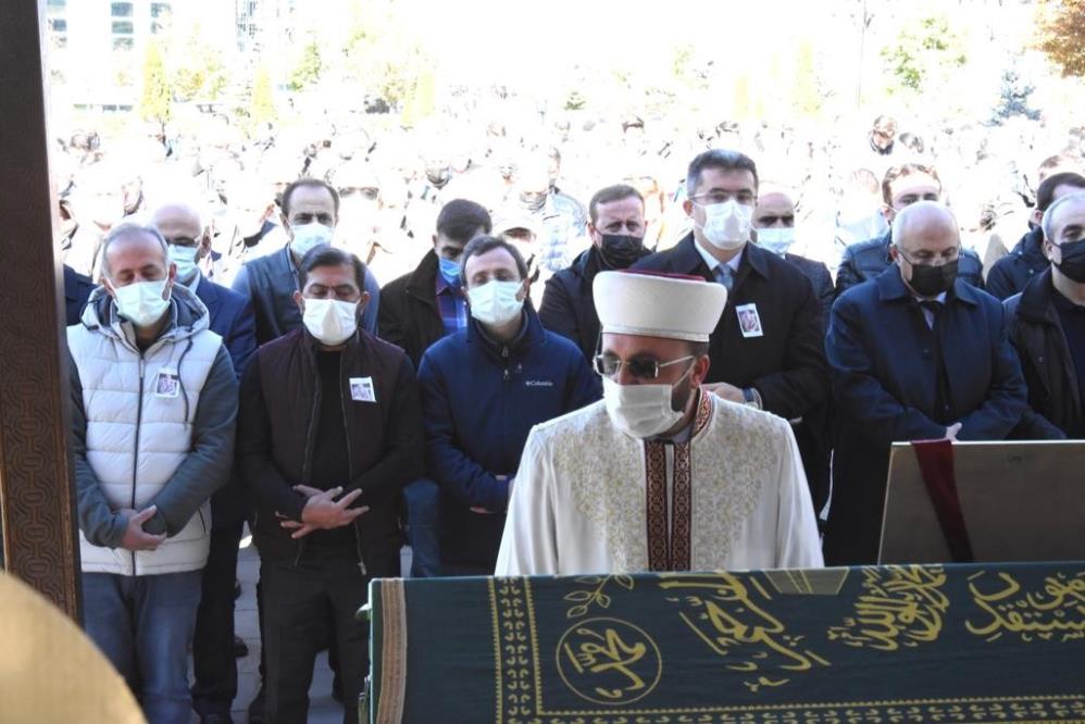 Erzurum Güzelyurt Restaurant sahibi İsmail Yıldırım’ın ağabeyi işadamı Ruşen Yıldırım toprağa verildi