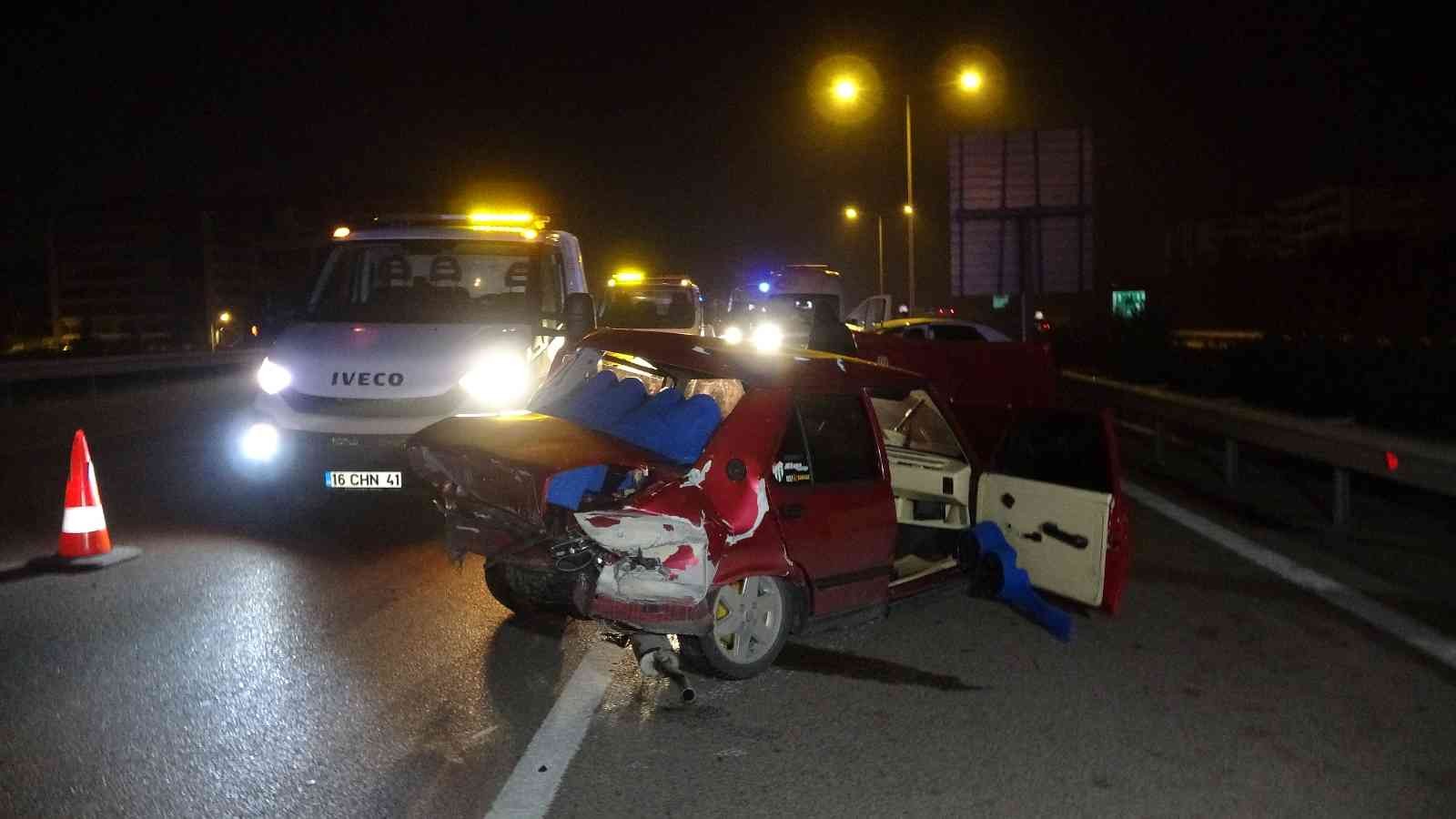 Bursa'daki kazada sağ koltukta oturan genç kız yaşamını yitirdi