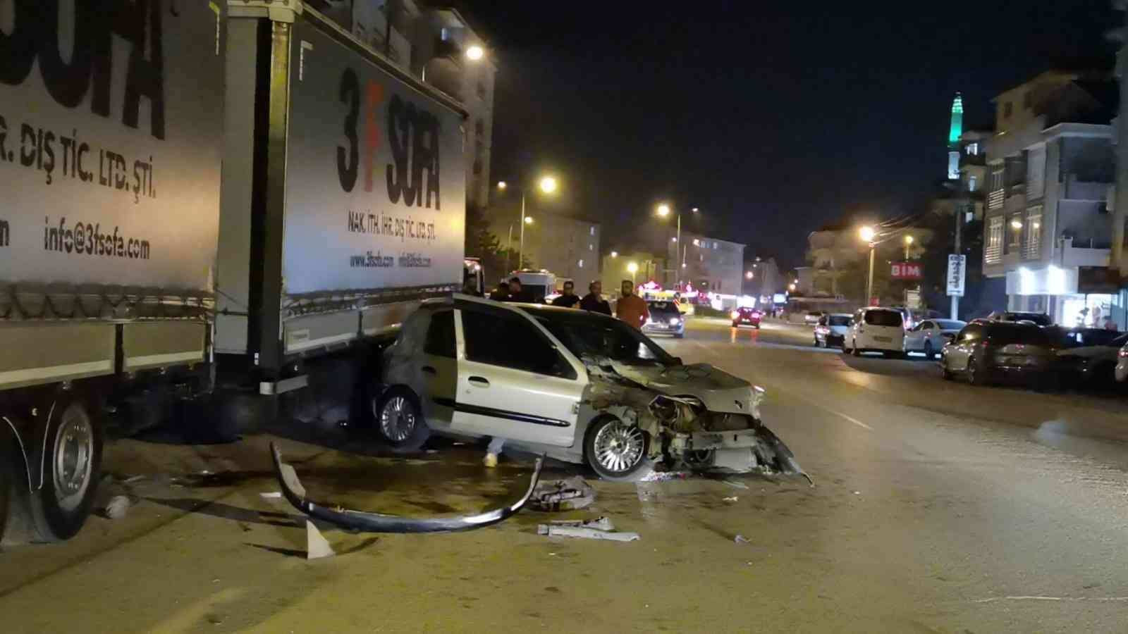 26 yaşındaki alkollü sürücü Bursa'da ortalığı birbirine kattı