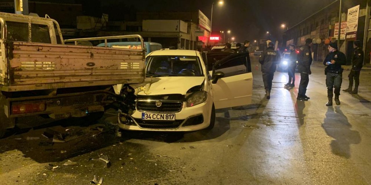 Gece yarısı ekiplerden kaçan araçtan bomba çıktı!