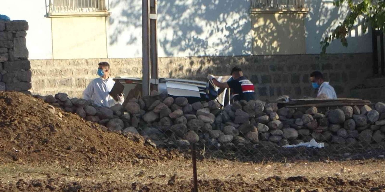 Akrabaların arazi kavgası kanlı bitti! 3 kardeş öldü anne ağır yaralandı