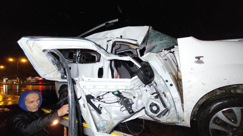 Samsun'da kayganlaşan yolda can pazarı! 1'i ağır 2 yaralı