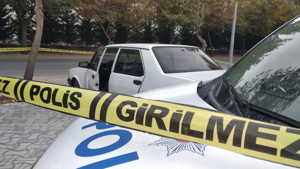 Konya'da park halindeki otomobilde hareketsiz yatan kişinin öldüğü belirlendi