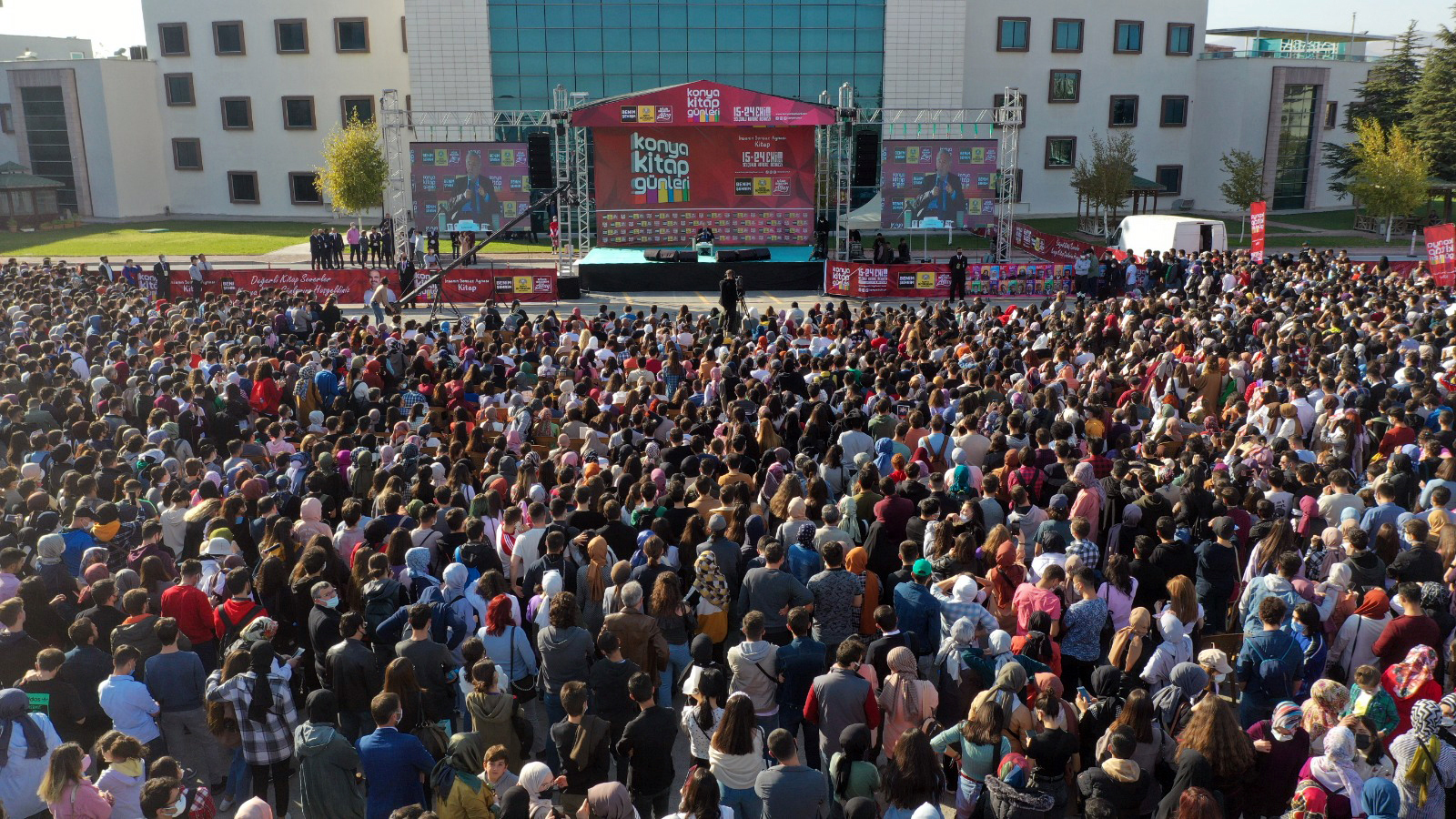 Konya Kitap Günleri ziyaretçi rekorunu tazeledi! Geçen yılı katladı