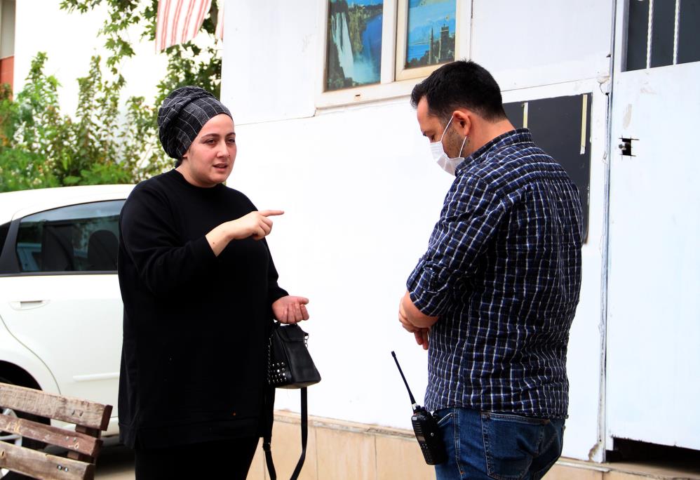 Antalya'da kapkaç dehşeti! Önce sigara istedi sonra çantaya saldırdı