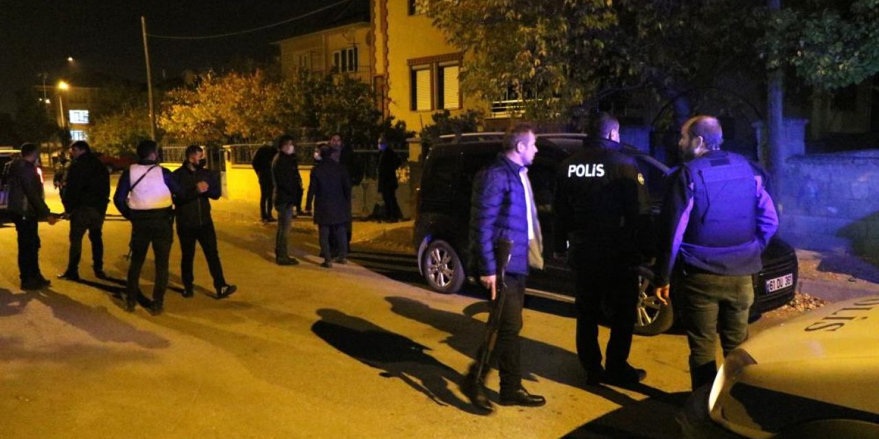 Babası ve ninesini eve kilitleyip balkondan kurşun yağdırdı