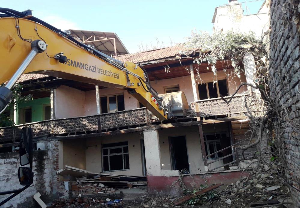 Bursa'da o binalar yıkılıyor