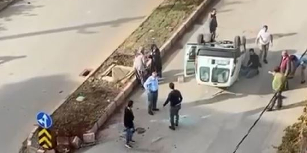 Otomobille çarpışan araç takla attı! Vatandaşlar seferber oldu