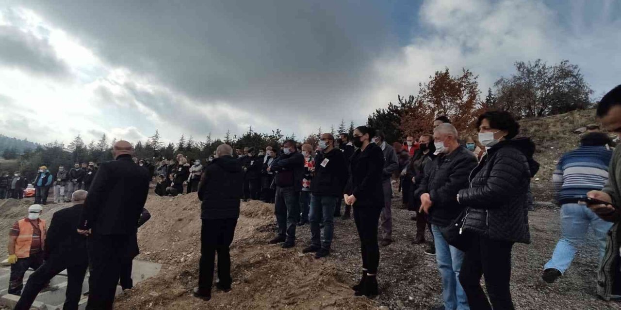 Ankara'da tacizi durdururken öldürülen Haydarcan Kılıçdoğan toprağa verildi