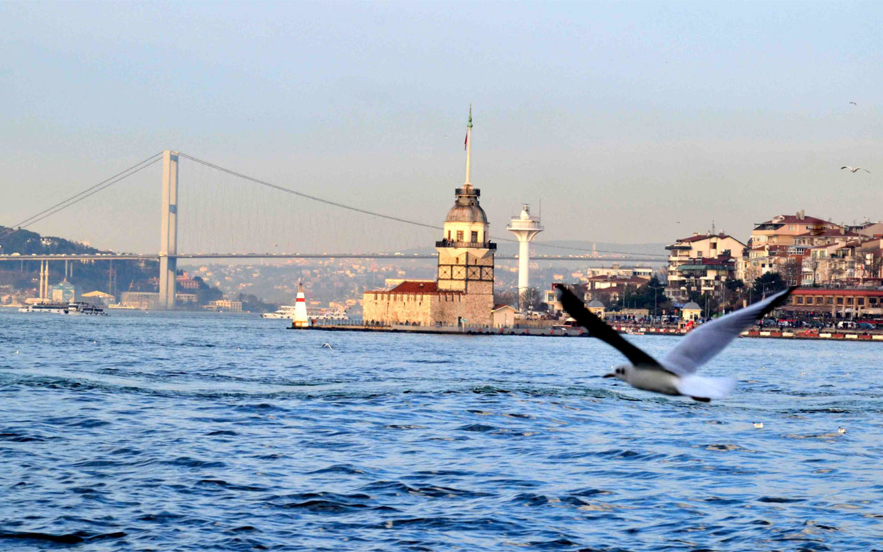 İstanbul'da yağmur yok sis var! Valilikten uyarı üstüne uyarı