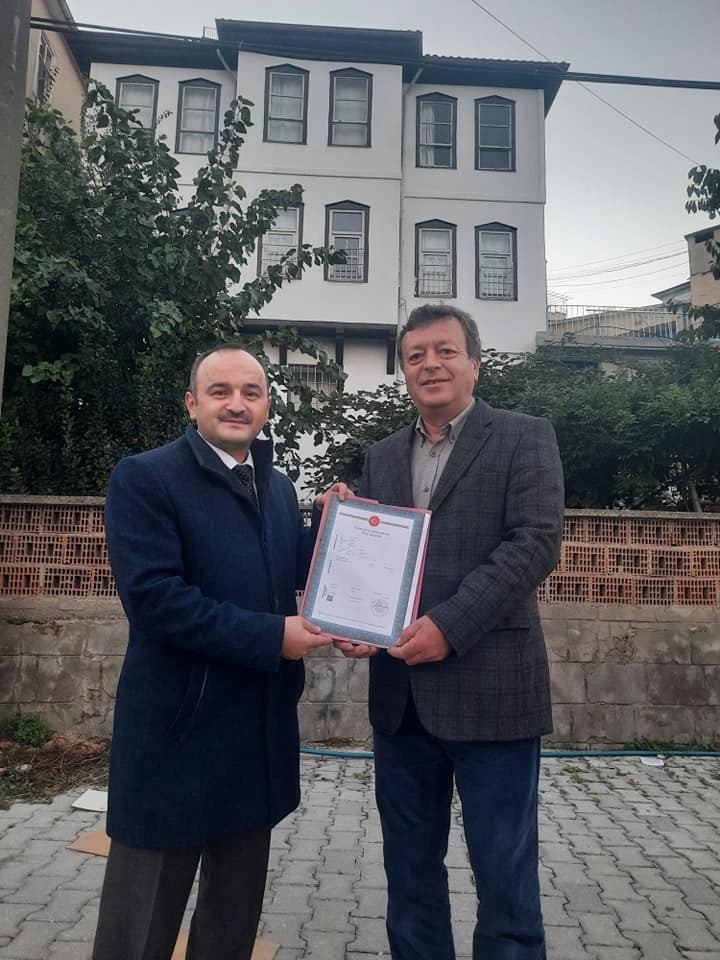 Hayırsever Fatih Öznam Kastamonu'daki binalarını Diyanet Vakfı'na bağışladı