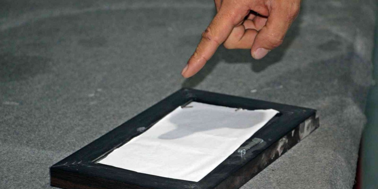 Camcının ‘siftah parası’nı çaldılar