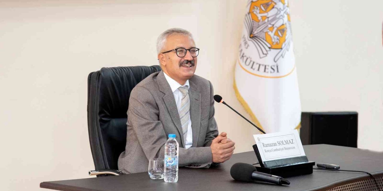 Konya Cumhuriyet Başsavcısı Solmaz Selçuk Üniversitesi'nde öğrencilerle buluştu