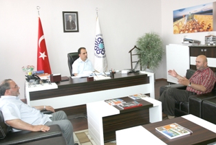 Mehir Vakfı'ndan Altay'a ziyaret