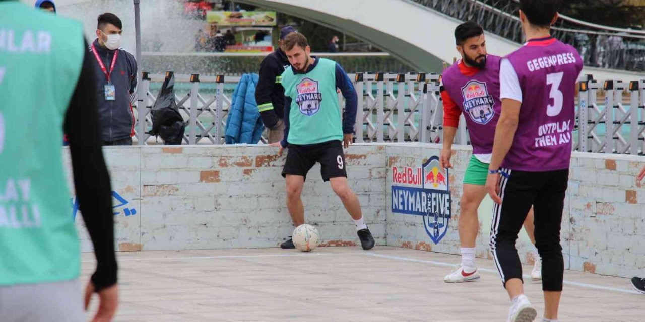 Sokak futbolu heyecanı başkentten Katar’a uzandı