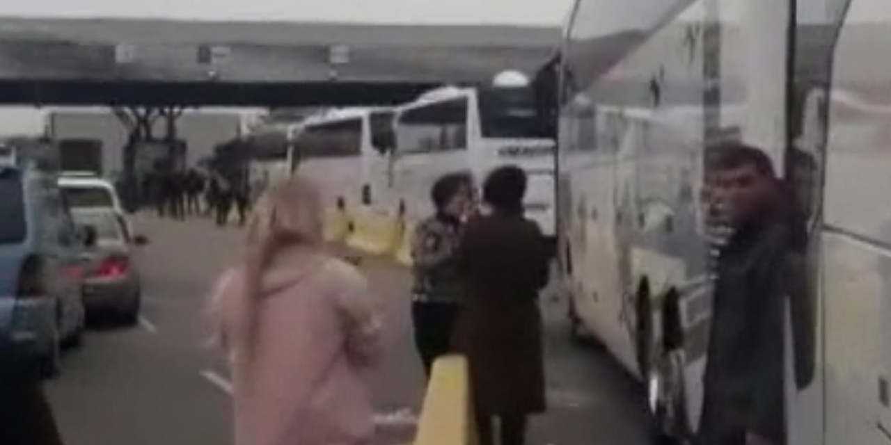 Kriz çözüldü! 1 gündür bekleyen Türk yolcular Bulgaristan'a girdi