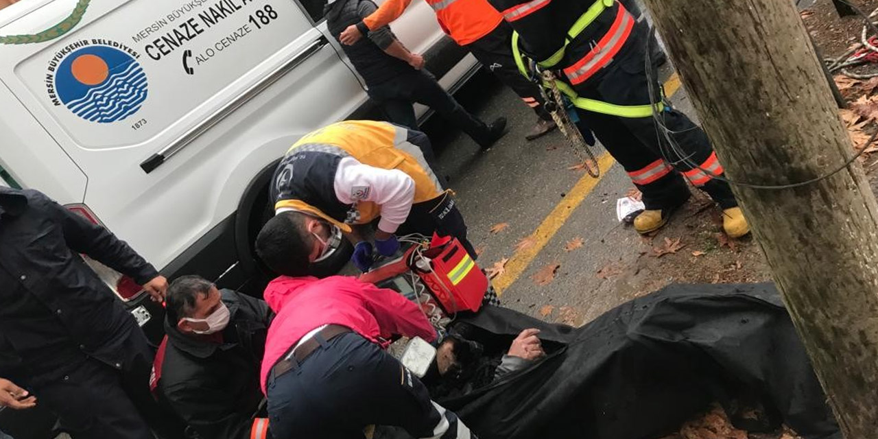 Evinin önünde kozalak toplarken akıma kapılan Bayram Fidan hayatını kaybetti