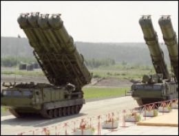 İran yeni silahlarıyla şov yapacak