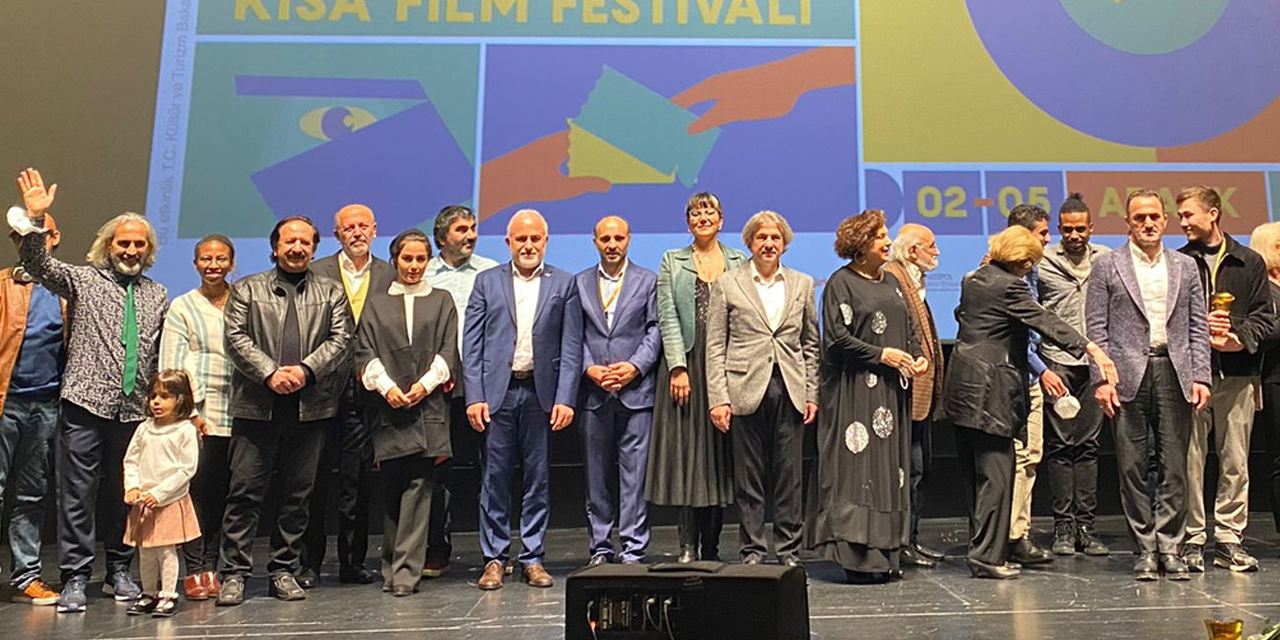 Uluslararası Kızılay Dostluk Kısa Film Festivali’nde En İyi Film Ödülünü Amir Karami kazandı