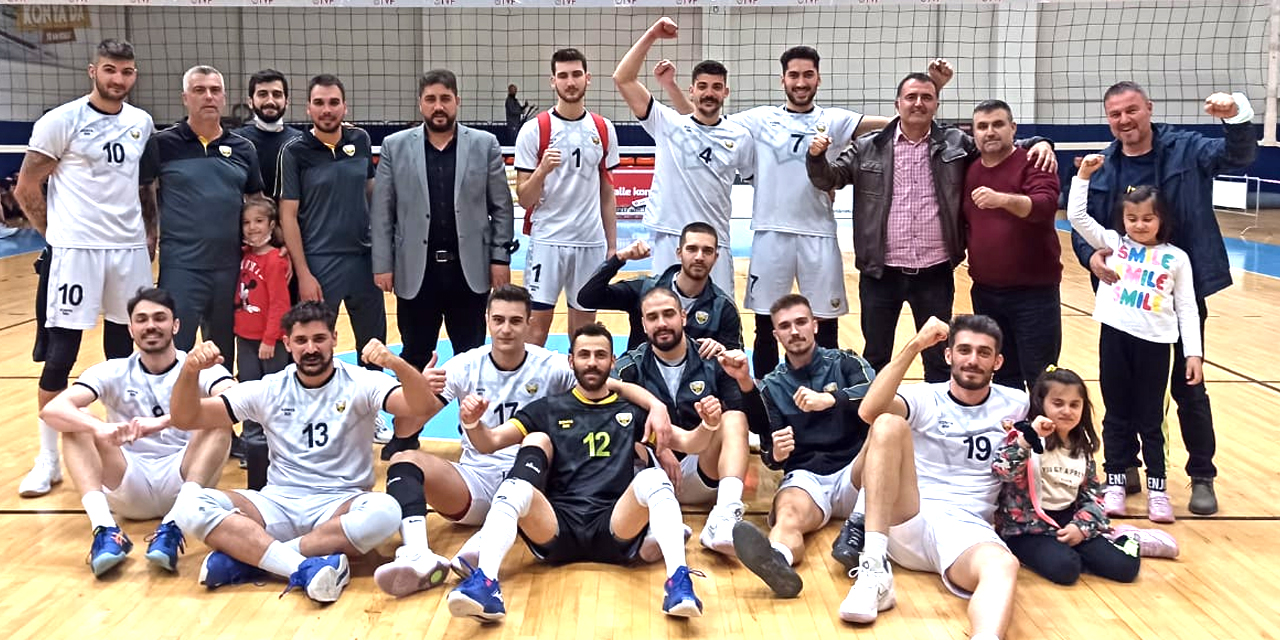 Konya Büyükşehir Belediyespor Voleybol Takımı evinde galip