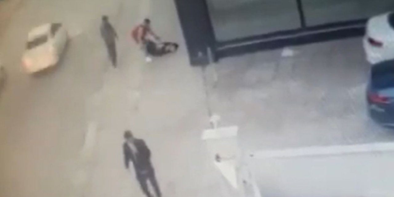 Sözleşmeli er Kadına Şiddetle Mücadelede çalışan kadın polisi bıçakladı!