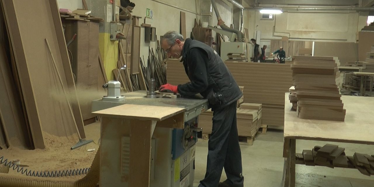 15 bin eleman aranıyor